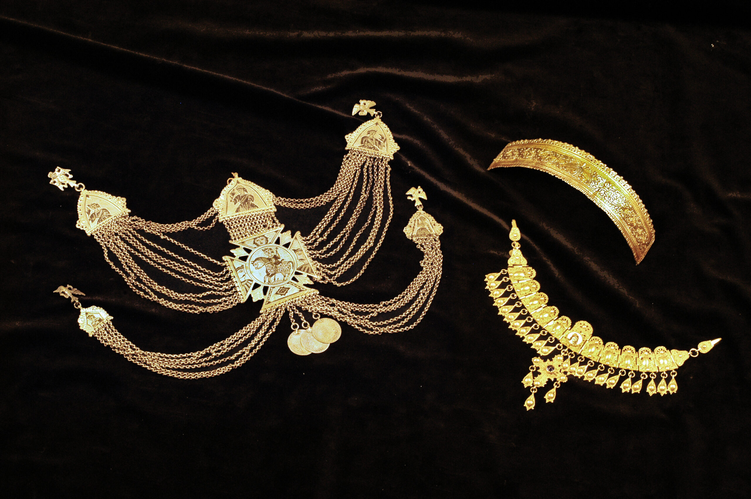 The Valuable Tradition. Jewelry, ornaments and amulets from the Collections of the Folklore Museum (A.U.Th.)